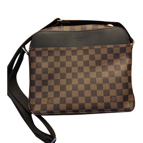 sac bandoulière louis vuitton homme|sacoche bandoulière homme.